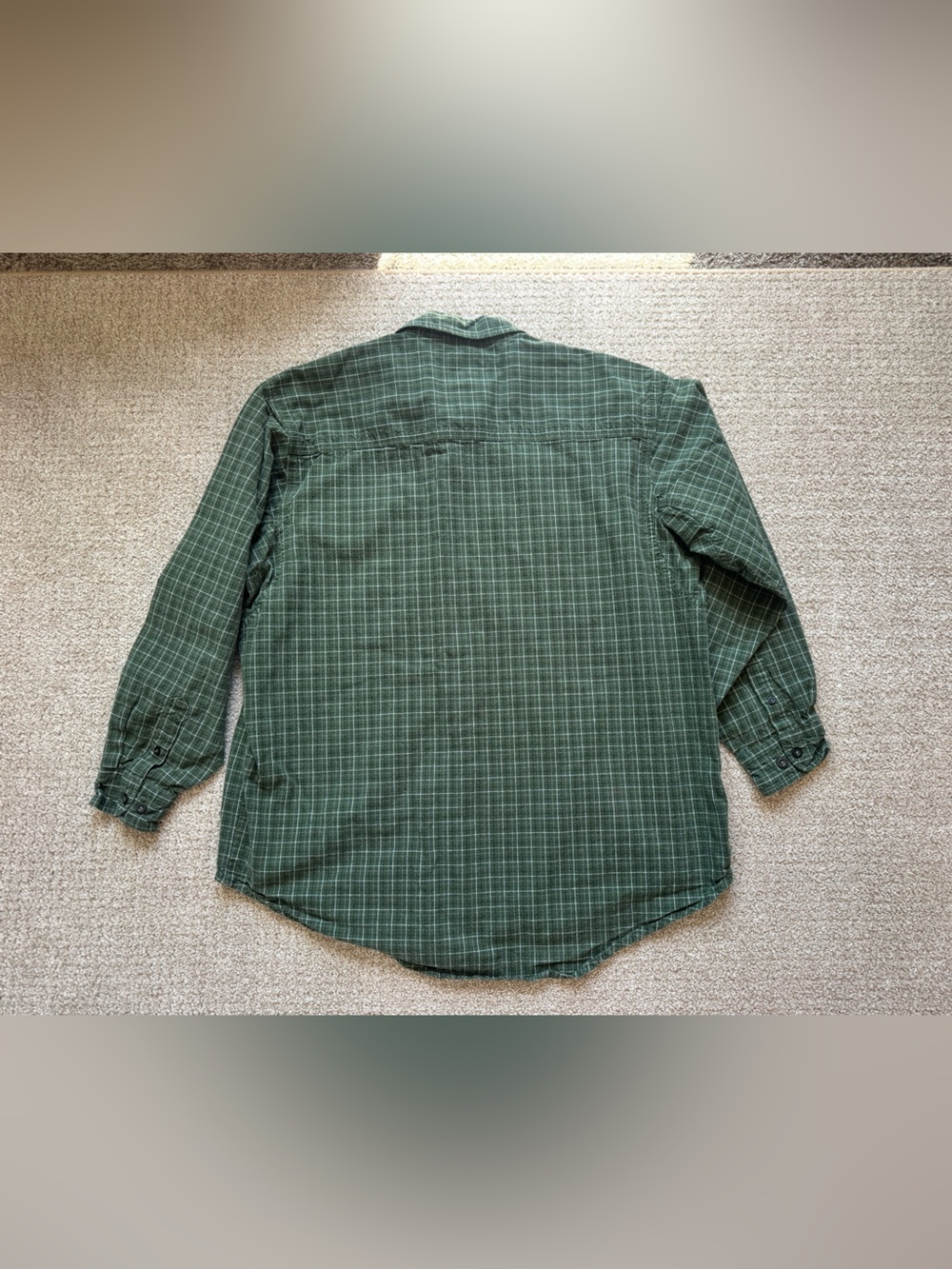 Wrangler Rugged Wear button down - Picture 2 of 8